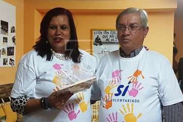 Apoyo de la edila Saro Sosa al proyecto social San Francisco de Asís del Valle de Jinámar (Foto TA)